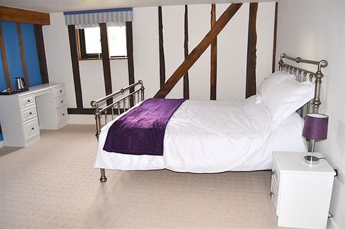 วอร์ทเวลล์ ฮอลล์ บาร์น Bed & Breakfast Wortwell ภายนอก รูปภาพ